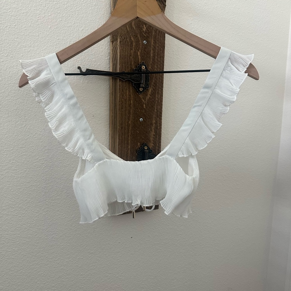 Beginning Boutique Ruffled Sleeves + Texturized Front-Tie Crop Top Metal Aglets - Picture 8 of 8
